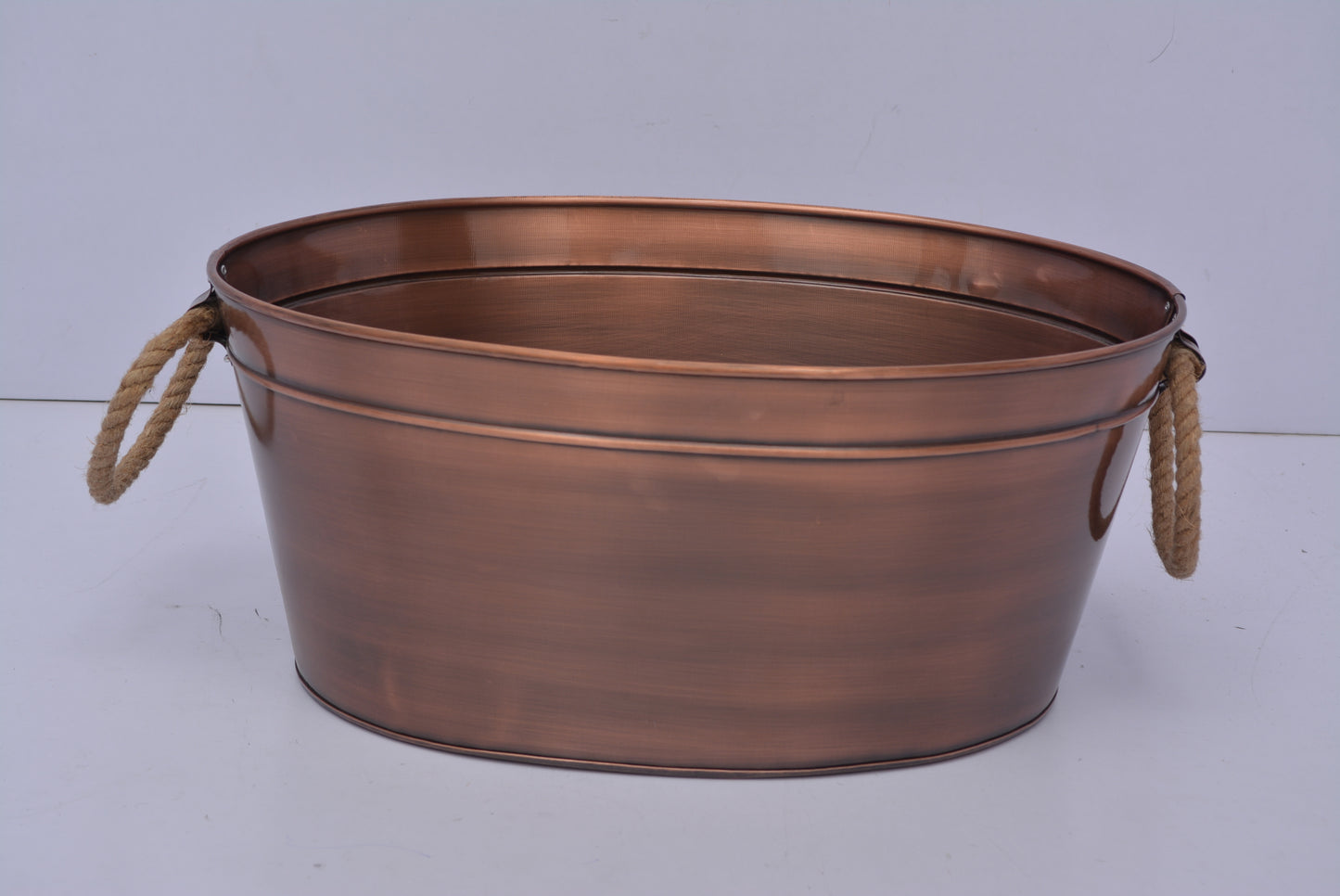 Oval Beverage Tub With Jute Handle